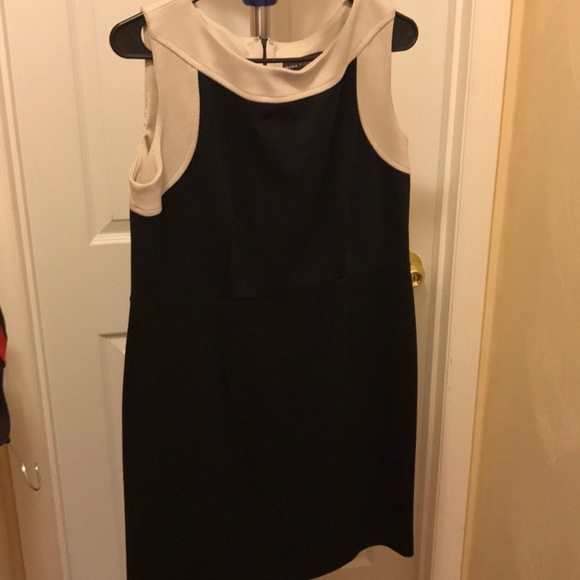 Dana Buchman Dresses & Skirts - Black and Tan Dana Buchanan sheath dress size 12